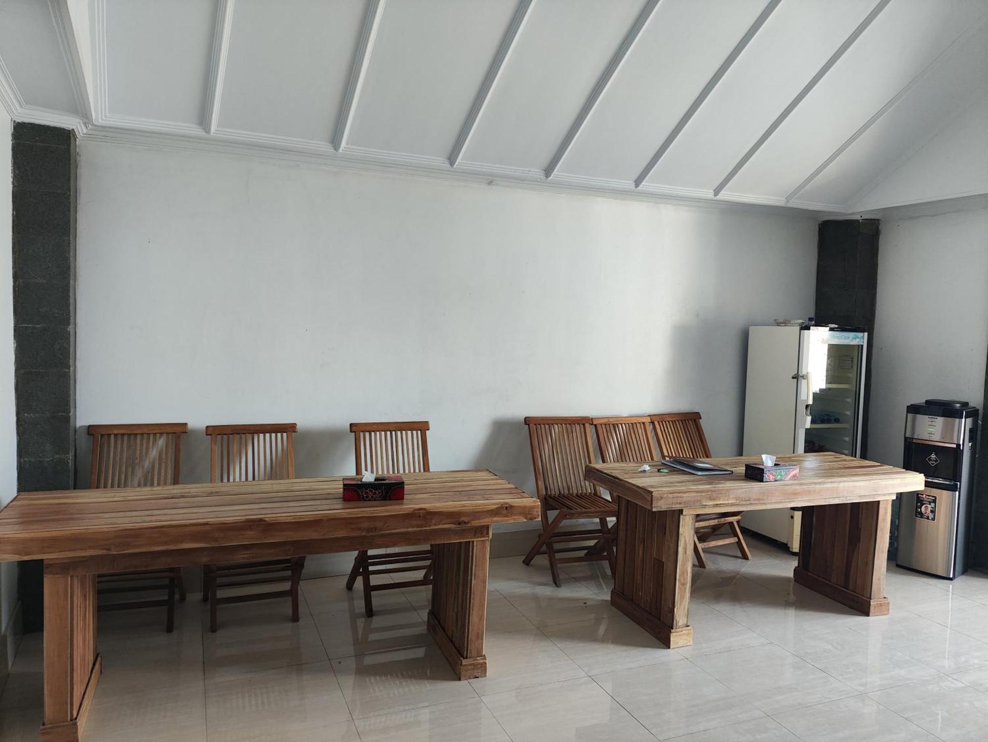 Ega S Hostel Batununggul Ngoại thất bức ảnh