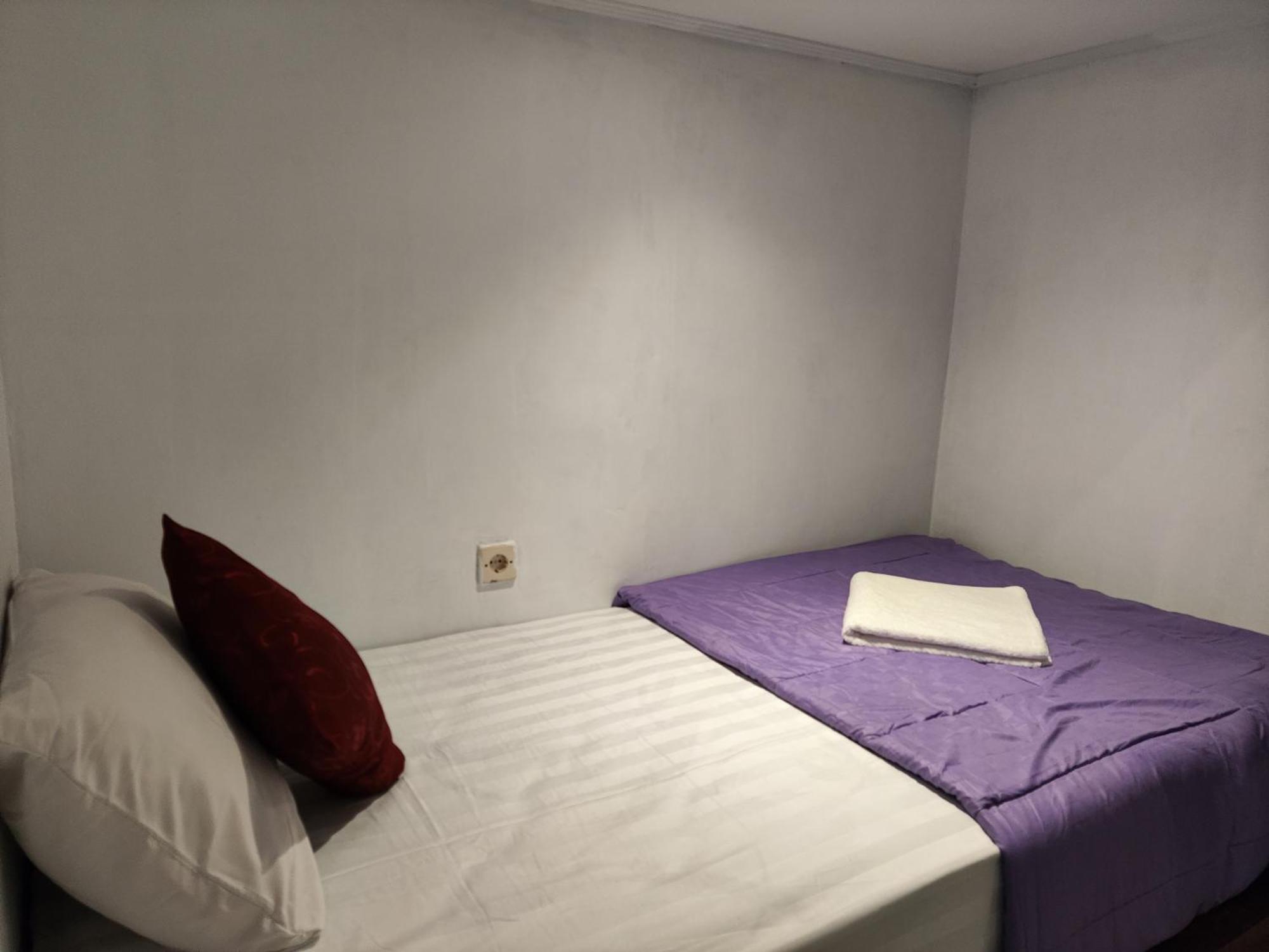 Ega S Hostel Batununggul Ngoại thất bức ảnh